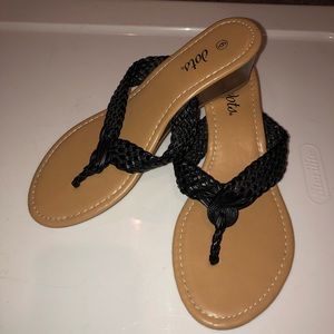 Black sandals low wedge